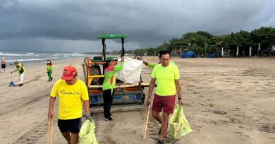 Komitmen, Konsistensi dan Berkelanjutan “Beach Clean Up” Gagasan Puspa Negara, Menjadi Daya Gerak Penting dalam Menciptakan Kebersihan Destinasi
