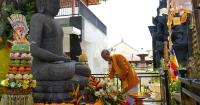 Dalam Rangka Menyambut 50 Tahun Sangha Theravāda Indonesia, Vihāra Buddha Sakyamuni Denpasar Jadi Lokasi Pengecoran Rupang Buddha Nusantara 5 Meter