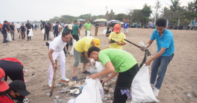 Beach Clean Up di Pantai Legian, Kolaborasi Penguatan Behavior untuk Menjaga Destinasi Tetap Bersih dan Memesona