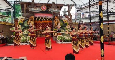 Tampilkan Tari Kreasi “Magirang”, Anak-anak SLB Sushrusa Denpasar Berhasil Memukau Panggung Kalangan Angsoka PKB XLVIII