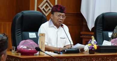 Gubernur Koster Dorong Pemanfaatan EBT Laut di Nusa Penida, Bali Harus Mandiri Energi