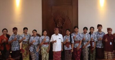 Keren! Gubernur Koster Apresiasi Siswa SMKN 1 Amlapura, Tembus Final LCC Empat Pilar MPR RI