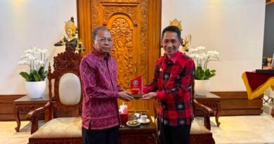 Belajar dari Bali, Bupati Wakatobi Tertarik Kembangkan Produk Lokal