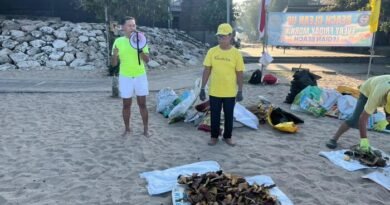 Beach Clean Up Pantai Legian: Kebersihan Syarat Mutlak Destinasi Berkelanjutan
